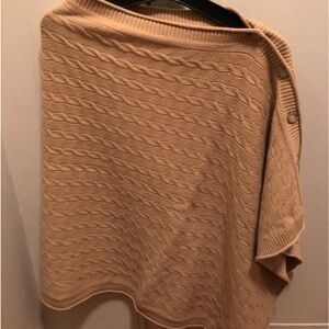 NEW Luxurious Vince 100% cashmere camel cabled wrap /poncho with button detail